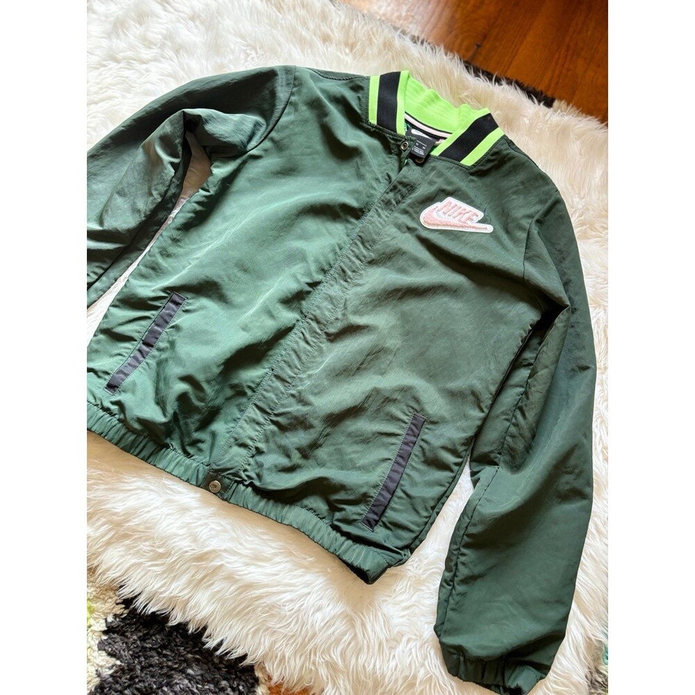 Nike jacket - Picture 2 of 9